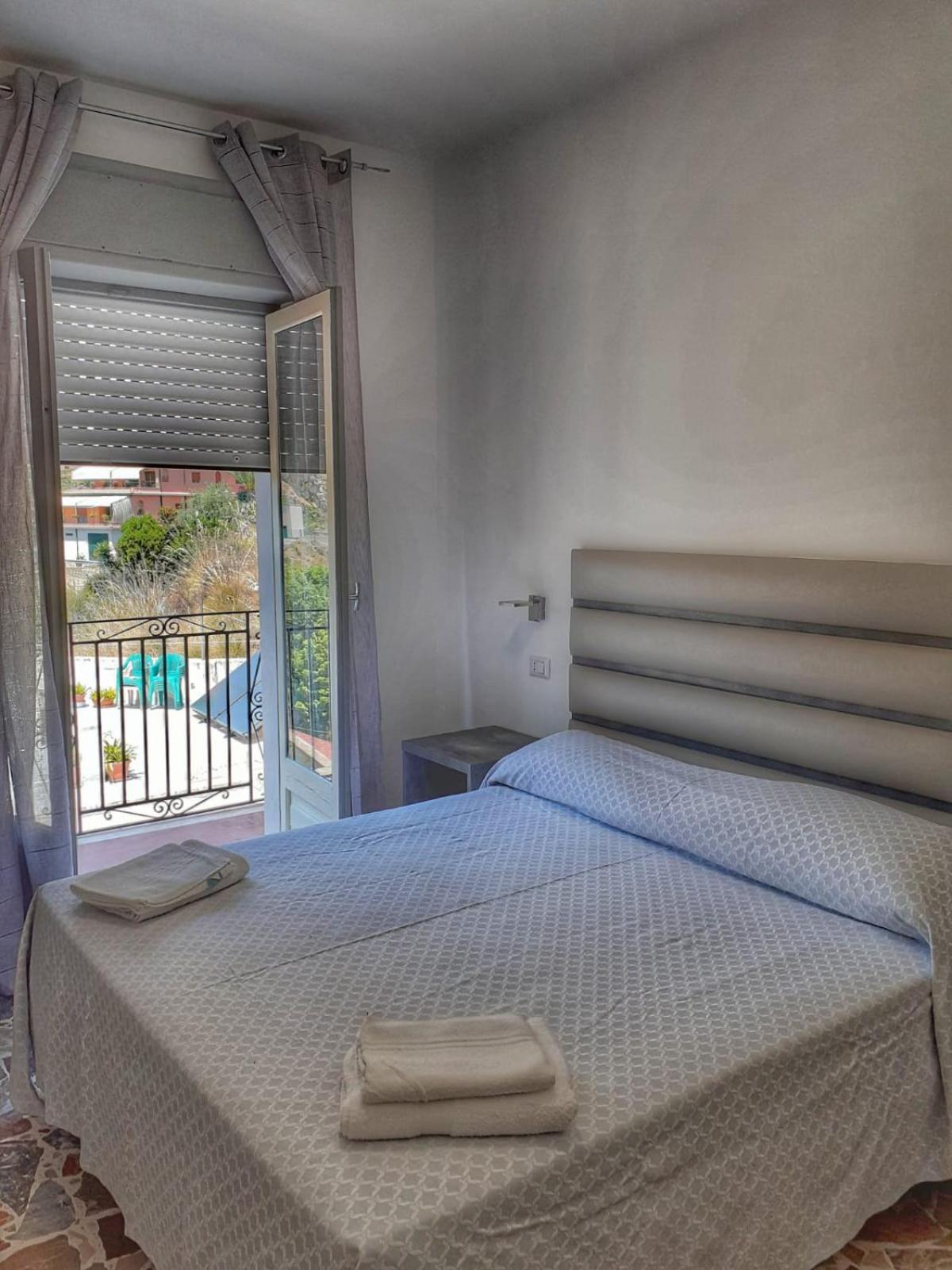 Bed and Breakfast La Casa Di Gio Taormina Exterior foto