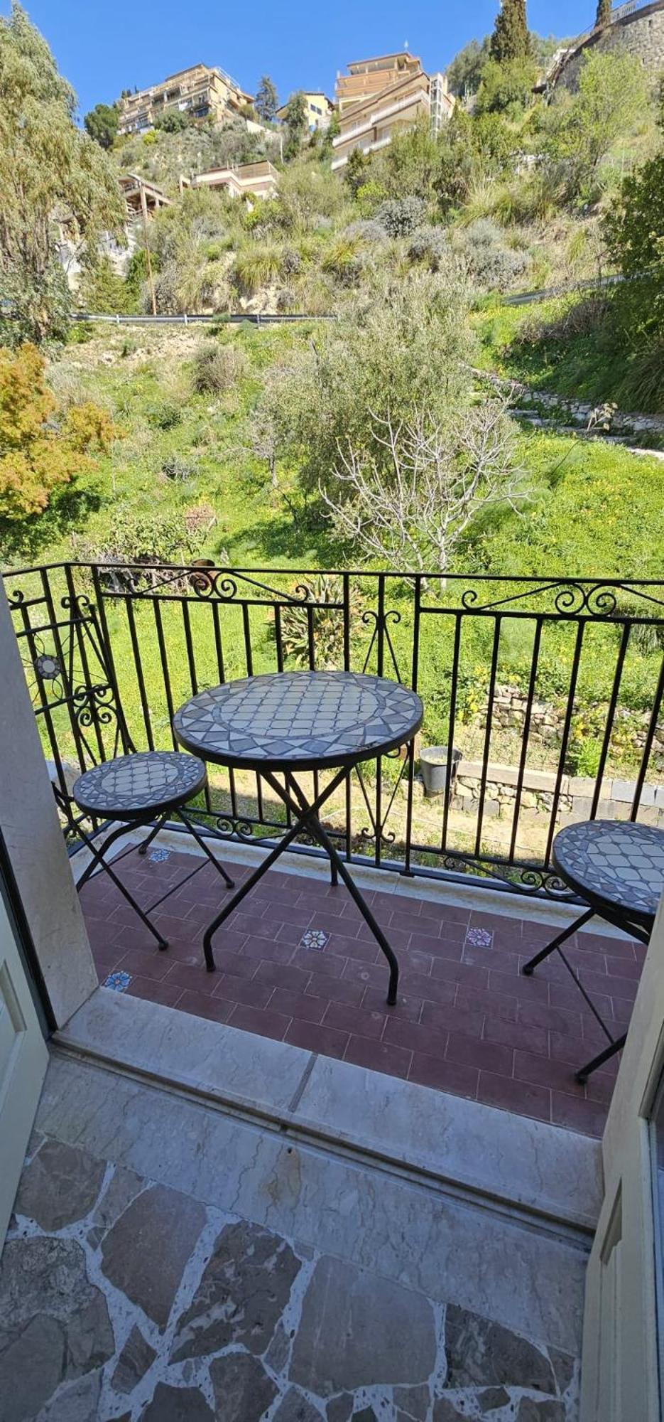 Bed and Breakfast La Casa Di Gio Taormina Exterior foto